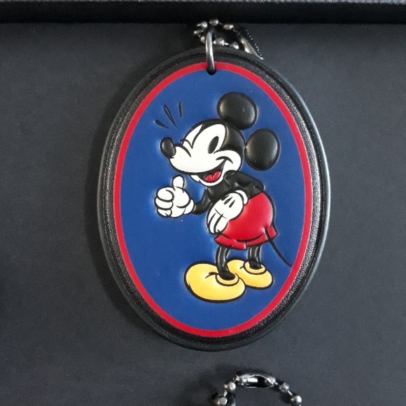 NIB Coach Mickey Hangtag Set - Picture 4 of 8
